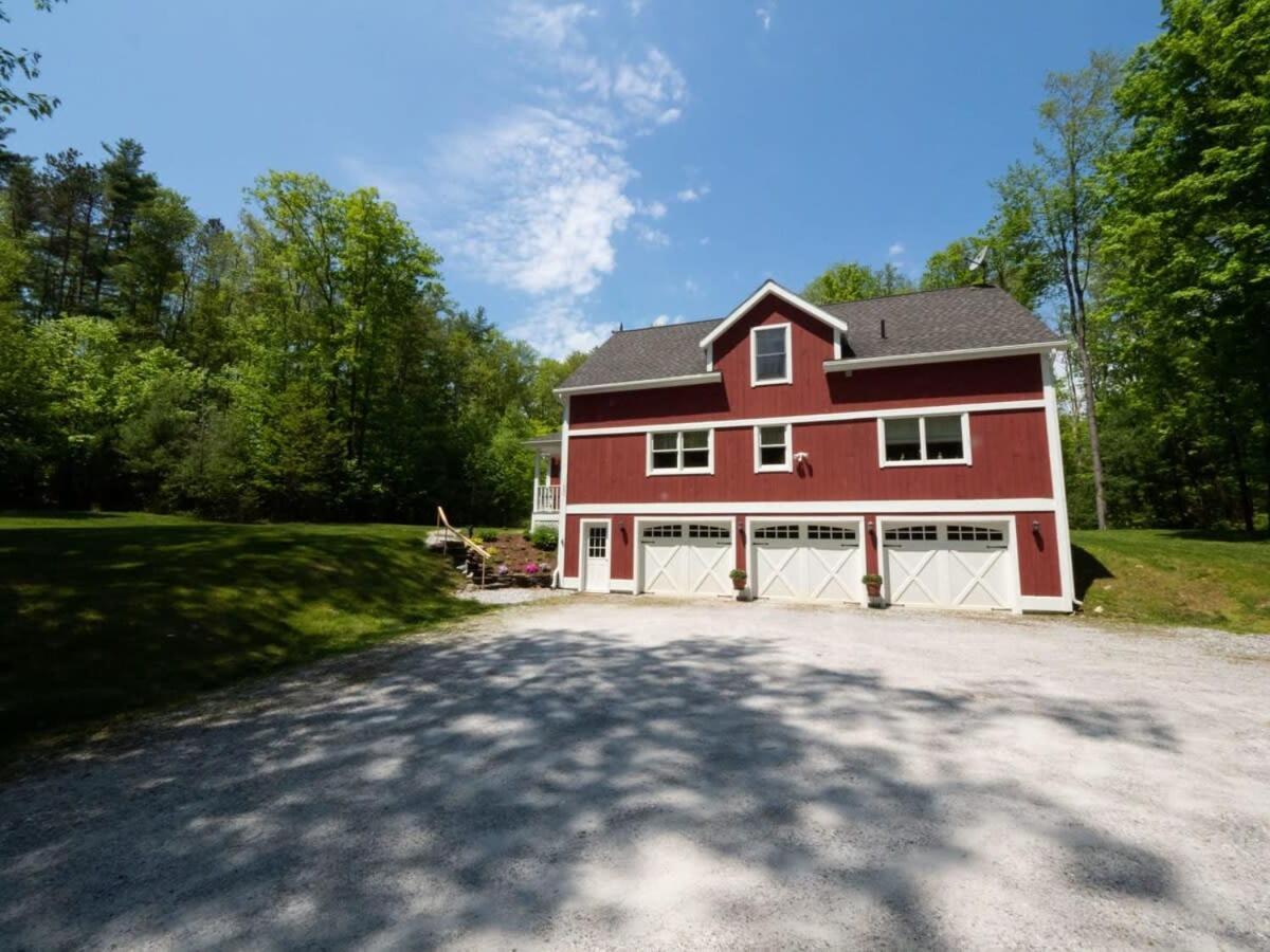 Berkshire Vacation Rentals: Peaceful Post And Beam Loft Sleeps 9 New Marlborough Exterior photo