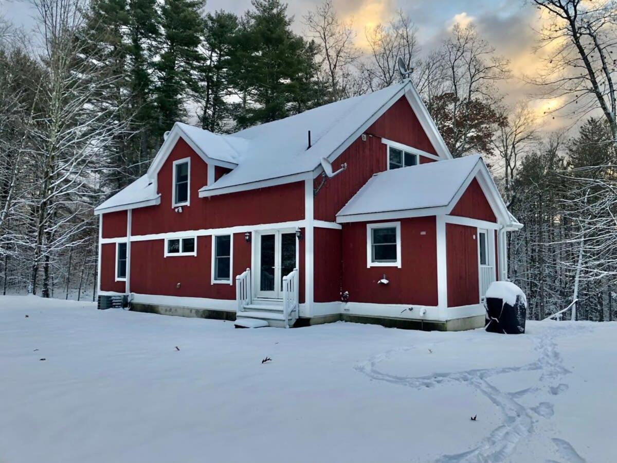 Berkshire Vacation Rentals: Peaceful Post And Beam Loft Sleeps 9 New Marlborough Exterior photo