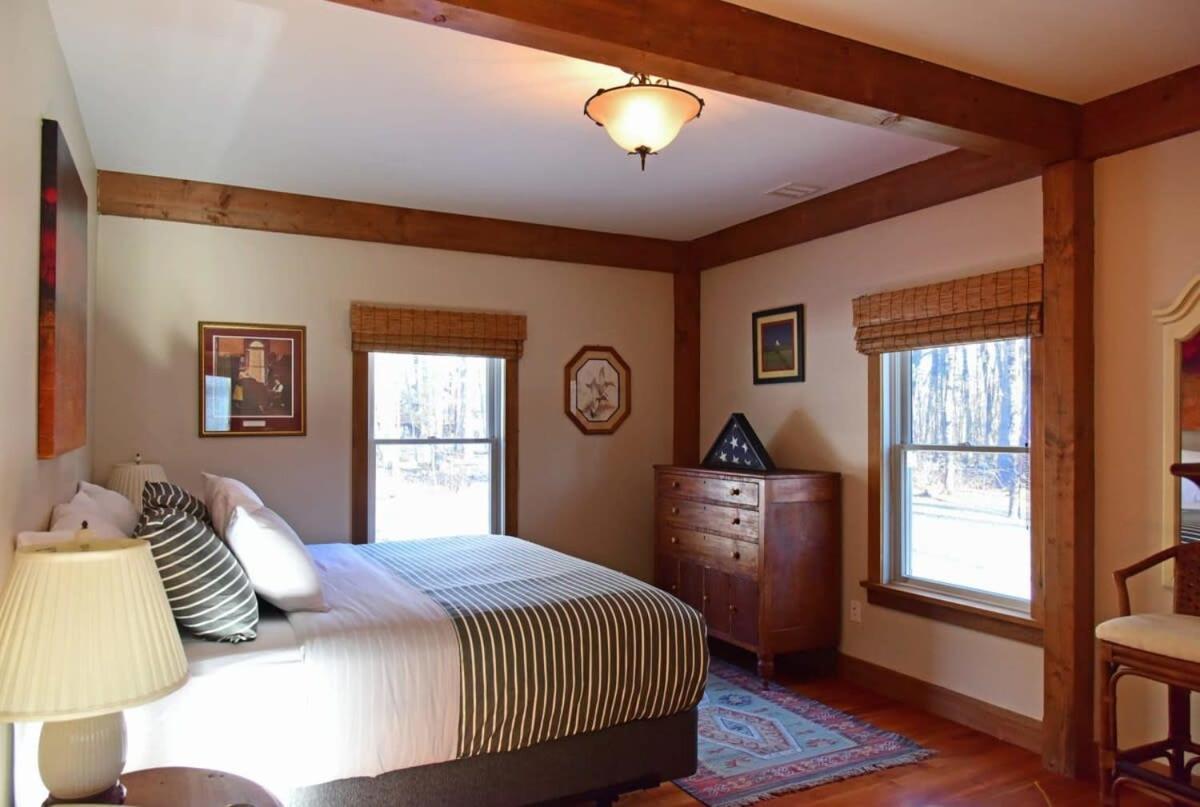 Berkshire Vacation Rentals: Peaceful Post And Beam Loft Sleeps 9 New Marlborough Exterior photo