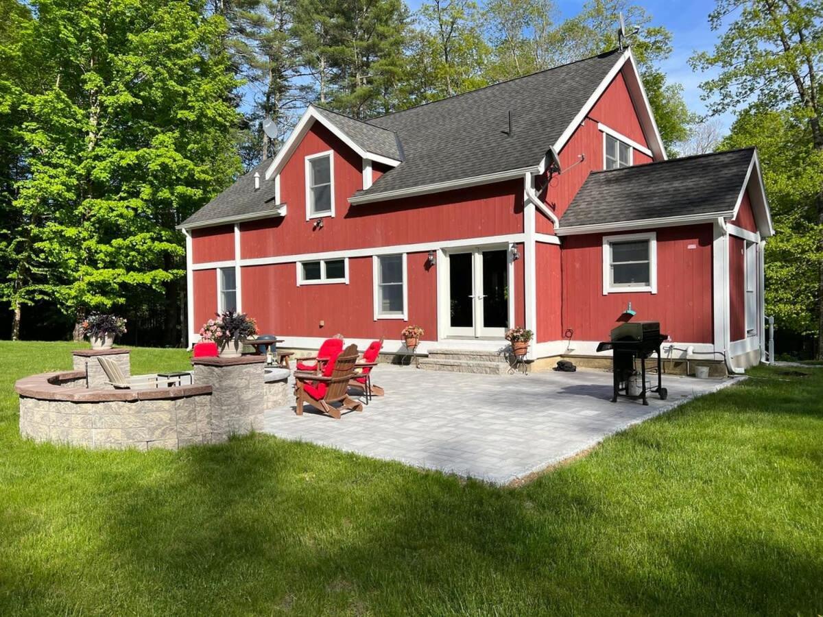 Berkshire Vacation Rentals: Peaceful Post And Beam Loft Sleeps 9 New Marlborough Exterior photo